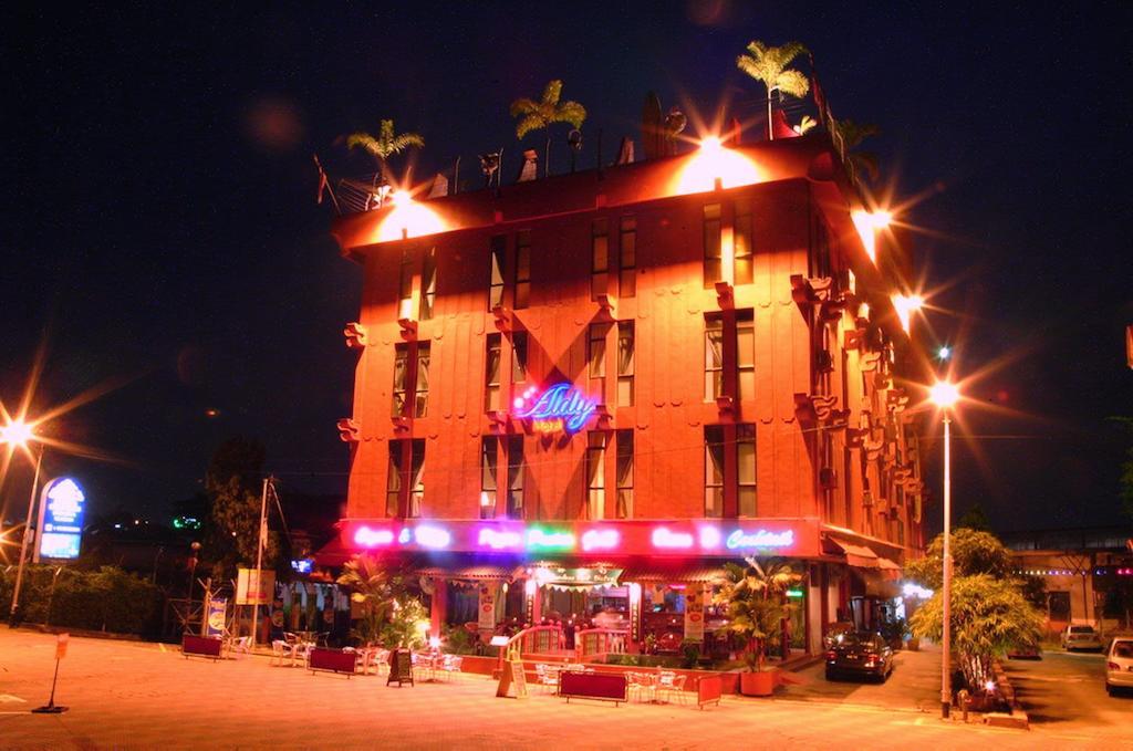 Aldy Hotel Stadthuys Malacca Екстер'єр фото